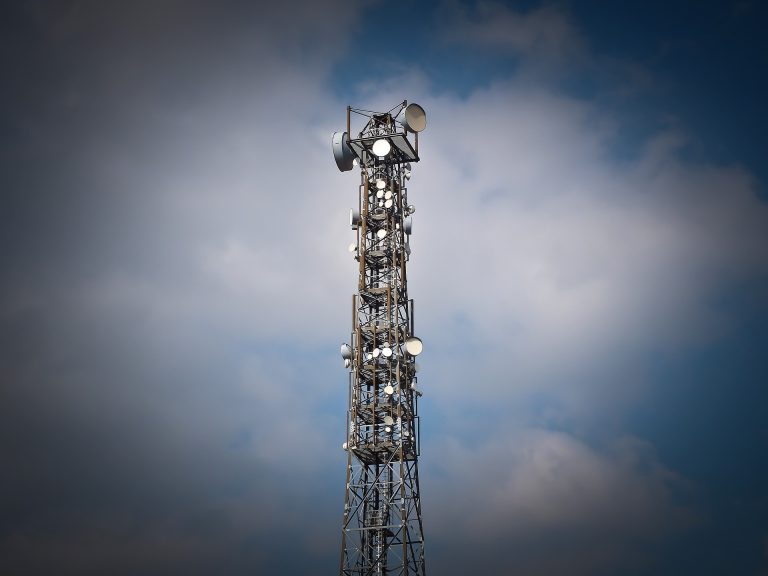 radio-tower-g83dfc0ea6_1920